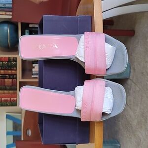 Prada Calzature Donna Sandals in Color Rosa Size 7.5